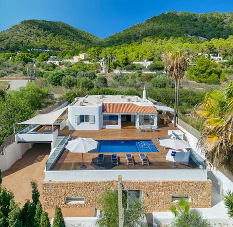 Villa in Ibiza Town, sleeps 12 - Villa Blanca