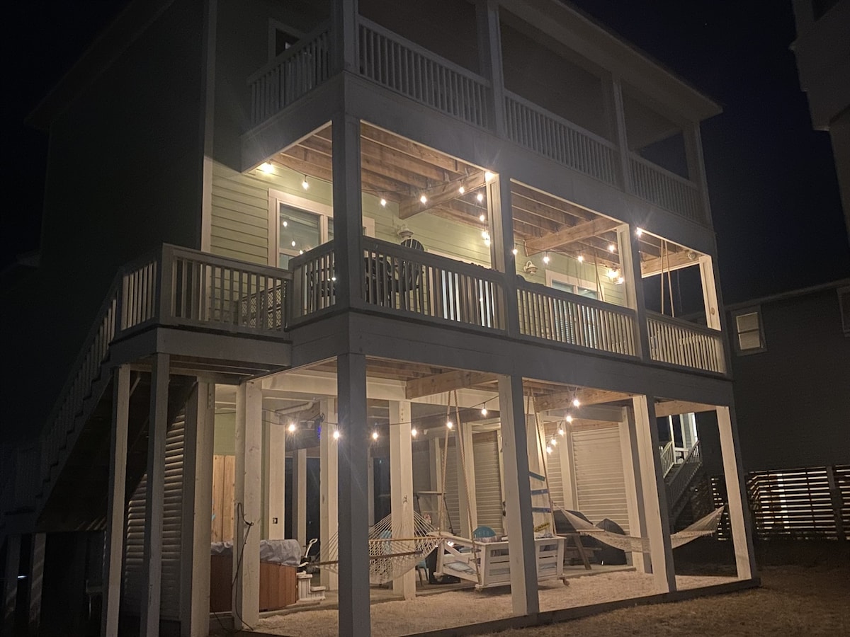 Gulf Shores • Walk 2 Beach • Golf Cart + Hot Tub