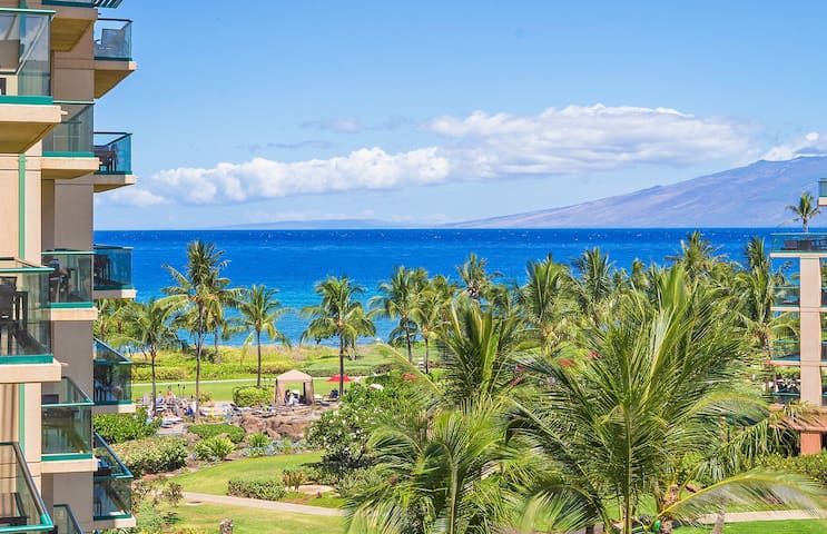 Maui Resort Rentals: Honua Kai 4BR XL Balcony