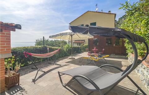 2 bedroom cozy home in Camogli