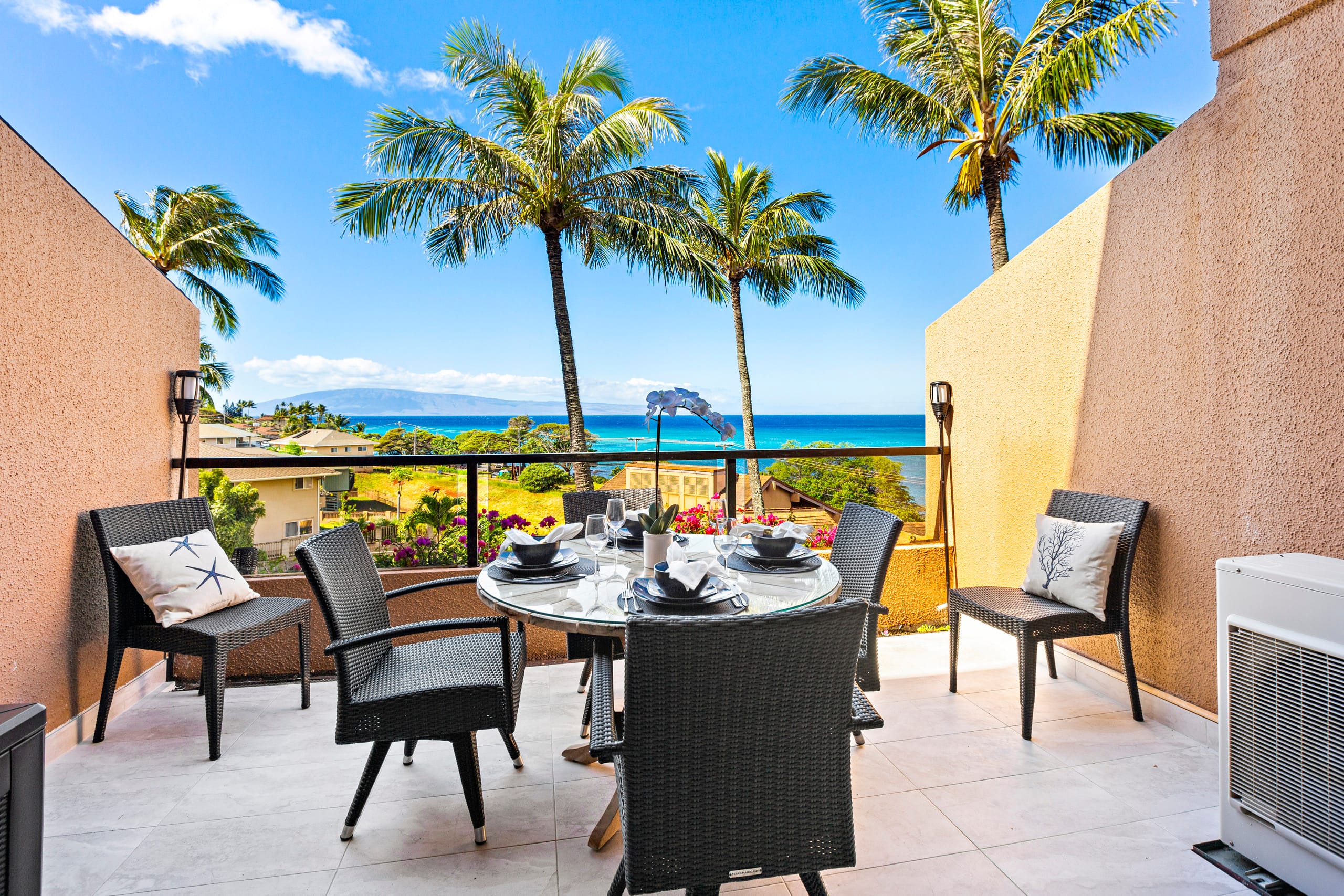 Home in Lahaina · ★4.74 · 2 bedrooms · 3 beds · 2 baths - Image 24