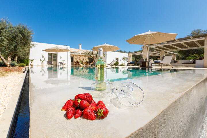 Lamia del Bosco con Piscina gallery image 3