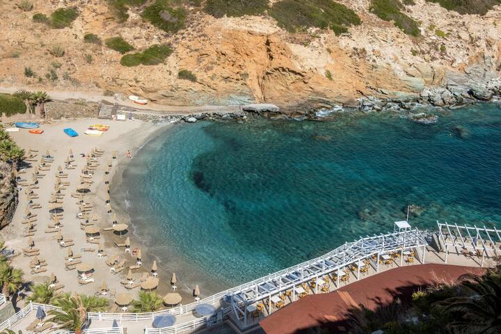 Made By The Sea Villa 4 gallery image 4