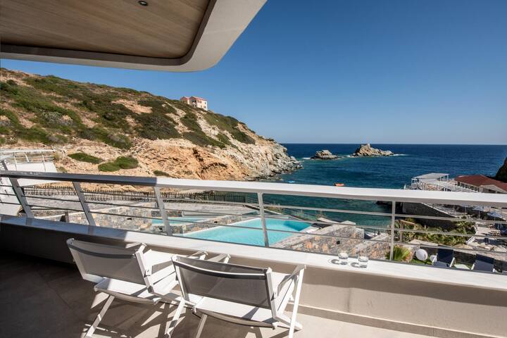 Made By The Sea Villa 3 gallery image 5