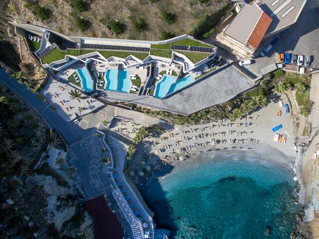 Made By The Sea Villa 2 gallery image 3