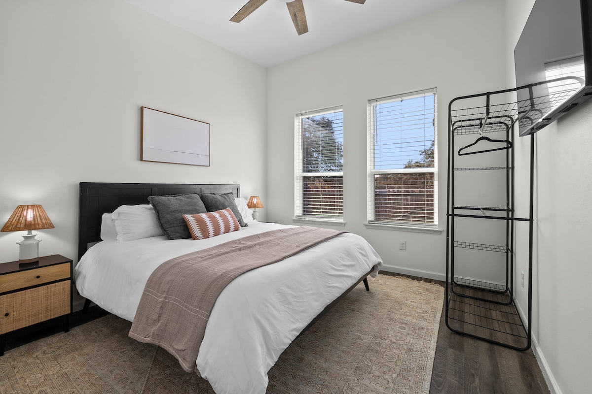 ذا بلافز - غرفة النوم رقم 2 - سرير كبير