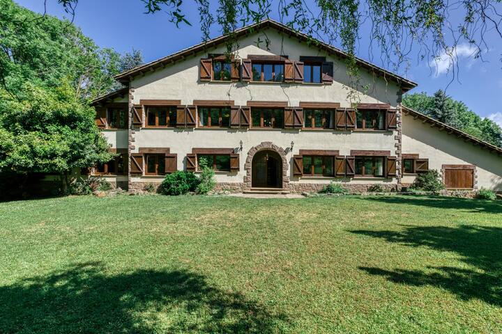 Can Blau gallery image 2