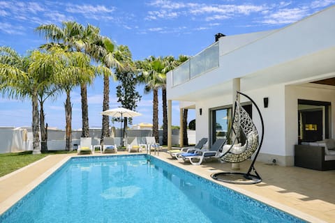 Praia | Private Pool | 10 Guests | Albufeira