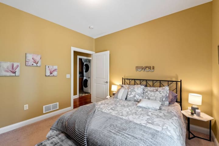 Спалня 2 - основно ниво - двойно легло