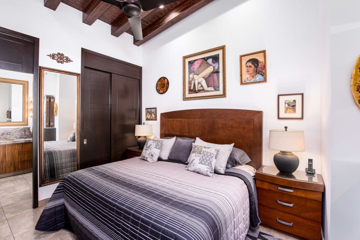 Chumba cha 2 King Bedded