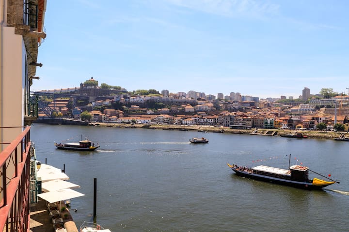Oporto Home Boutique Apartments managed Airbnb listing 1