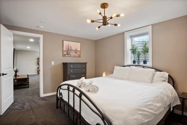 King bedroom downstairs with access to master bathroom and downstairs entertainment area
