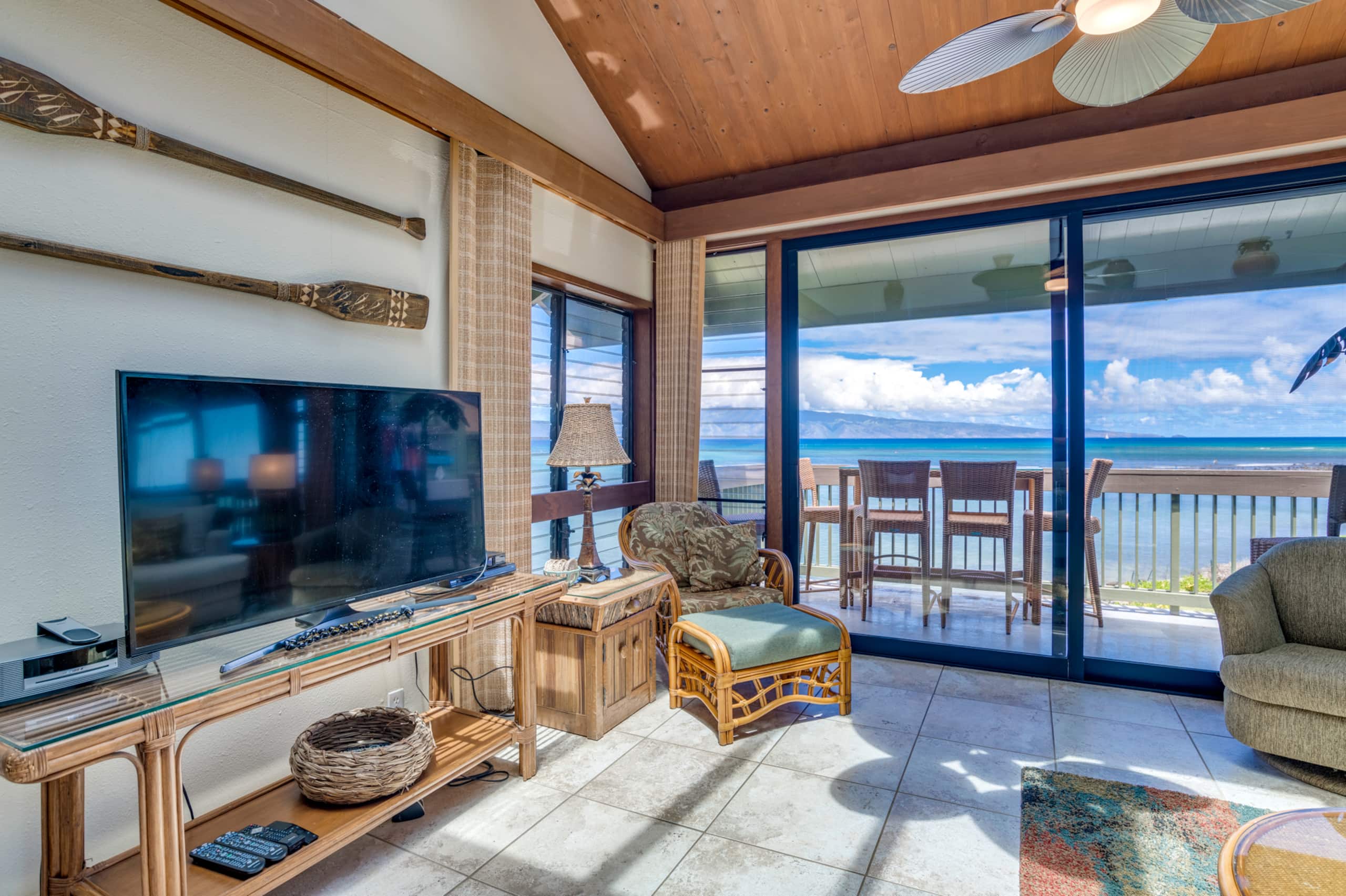 Condo in Lahaina · ★4.43 · 3 bedrooms · 4 beds · 2 shared baths - Image 2