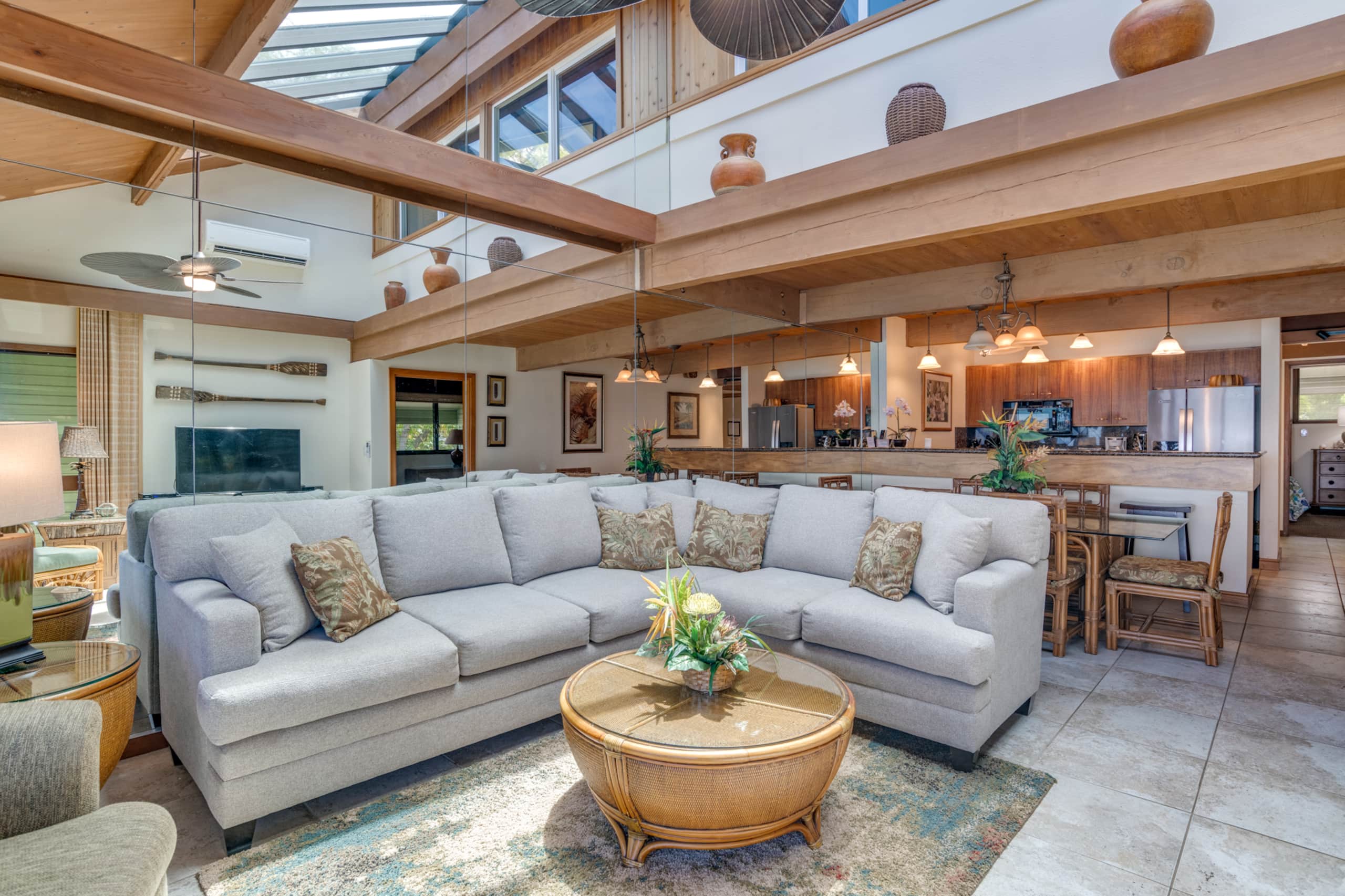Condo in Lahaina · ★4.43 · 3 bedrooms · 4 beds · 2 shared baths - Image 1