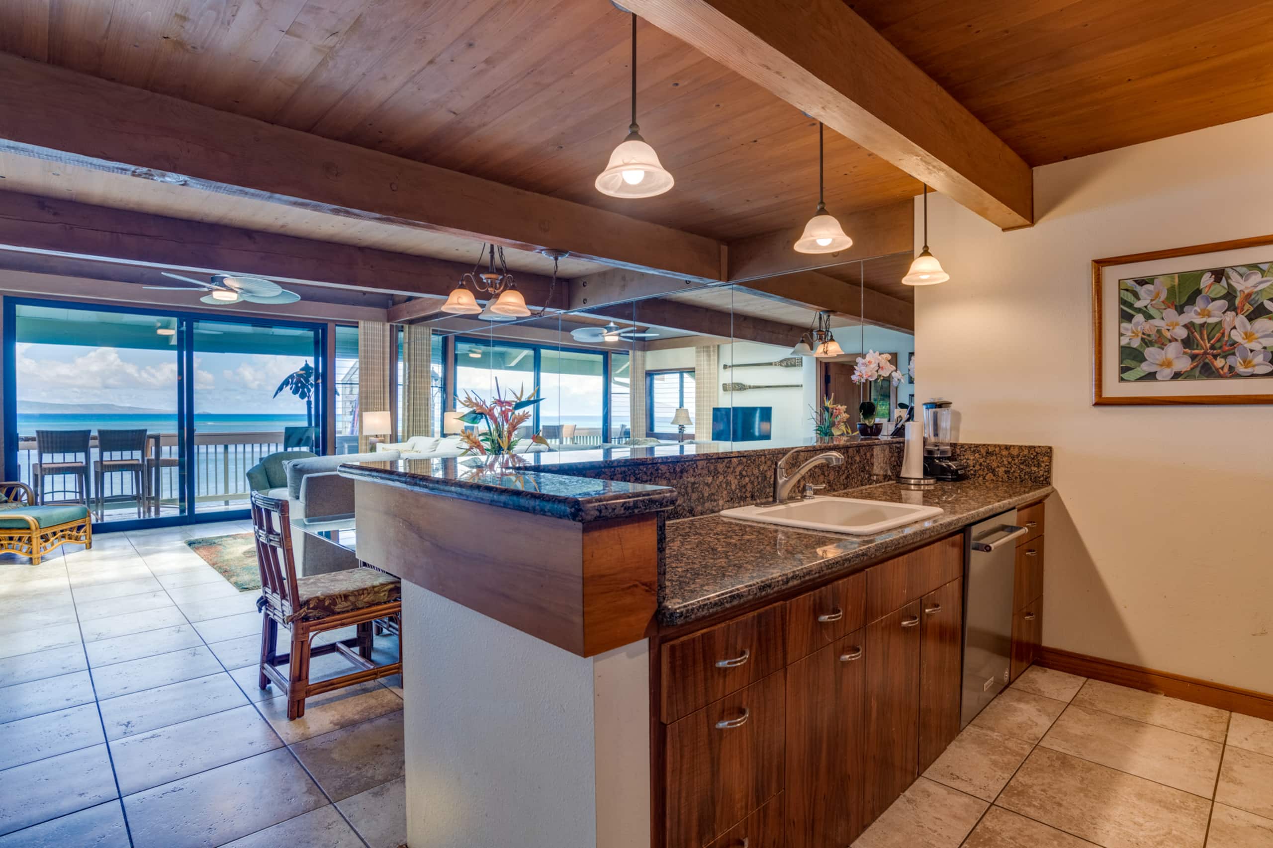 Condo in Lahaina · ★4.43 · 3 bedrooms · 4 beds · 2 shared baths - Image 23