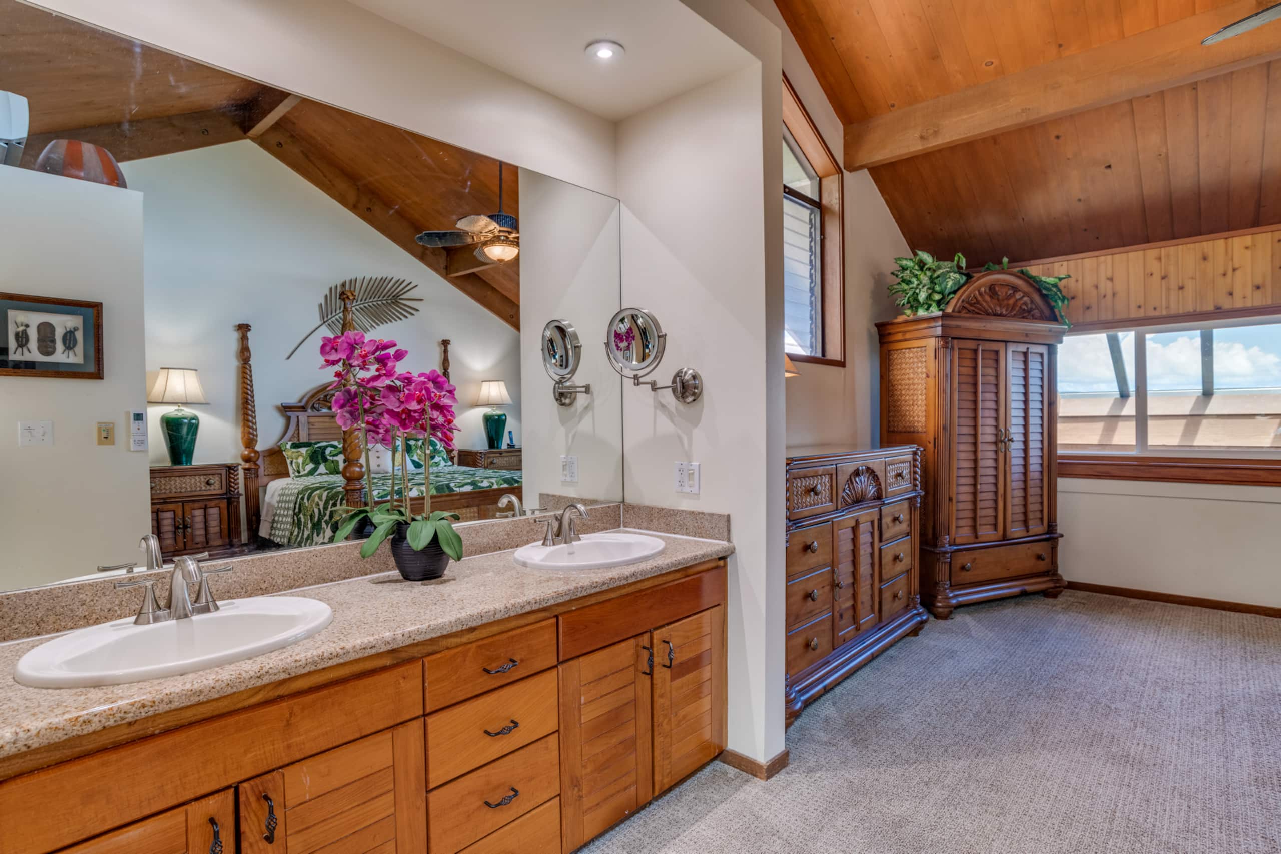 Condo in Lahaina · ★4.43 · 3 bedrooms · 4 beds · 2 shared baths - Image 16