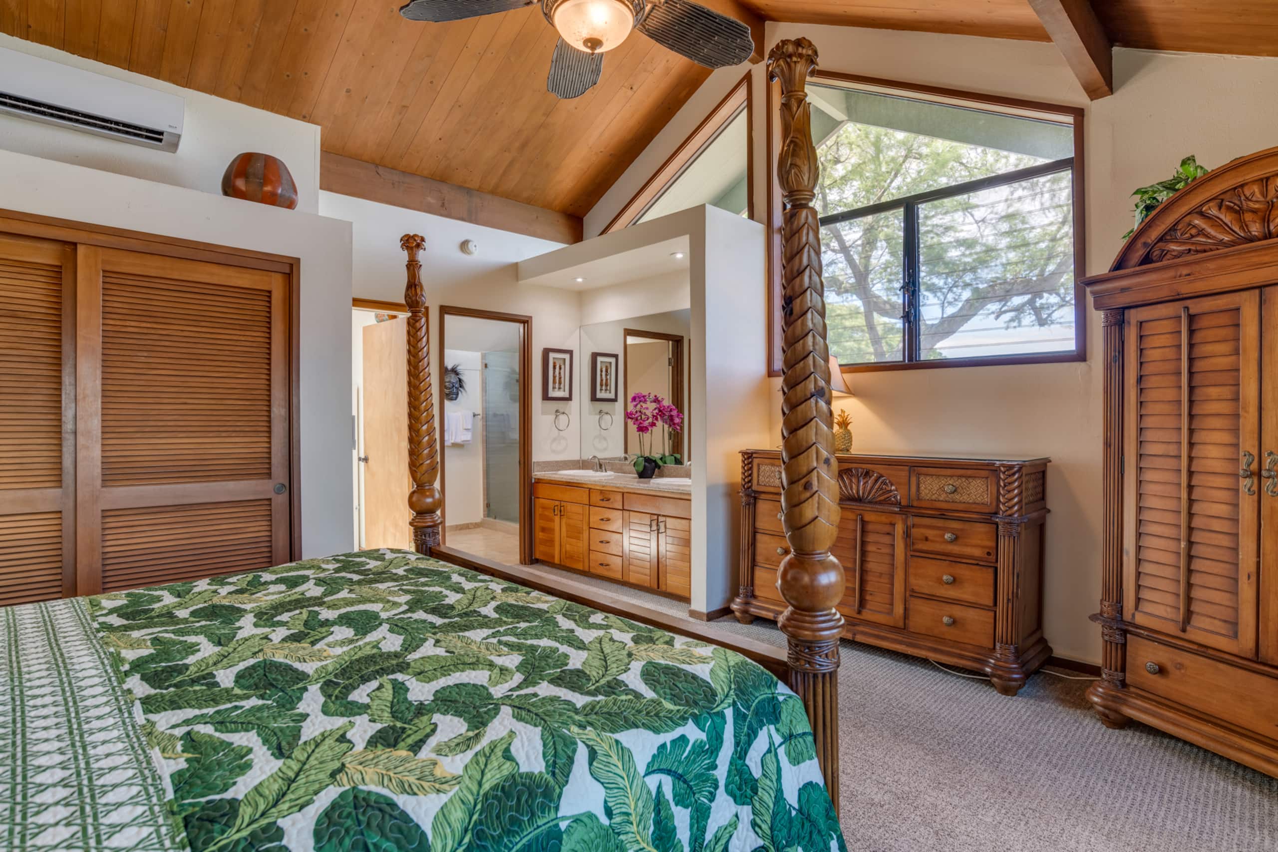 Condo in Lahaina · ★4.43 · 3 bedrooms · 4 beds · 2 shared baths - Image 13