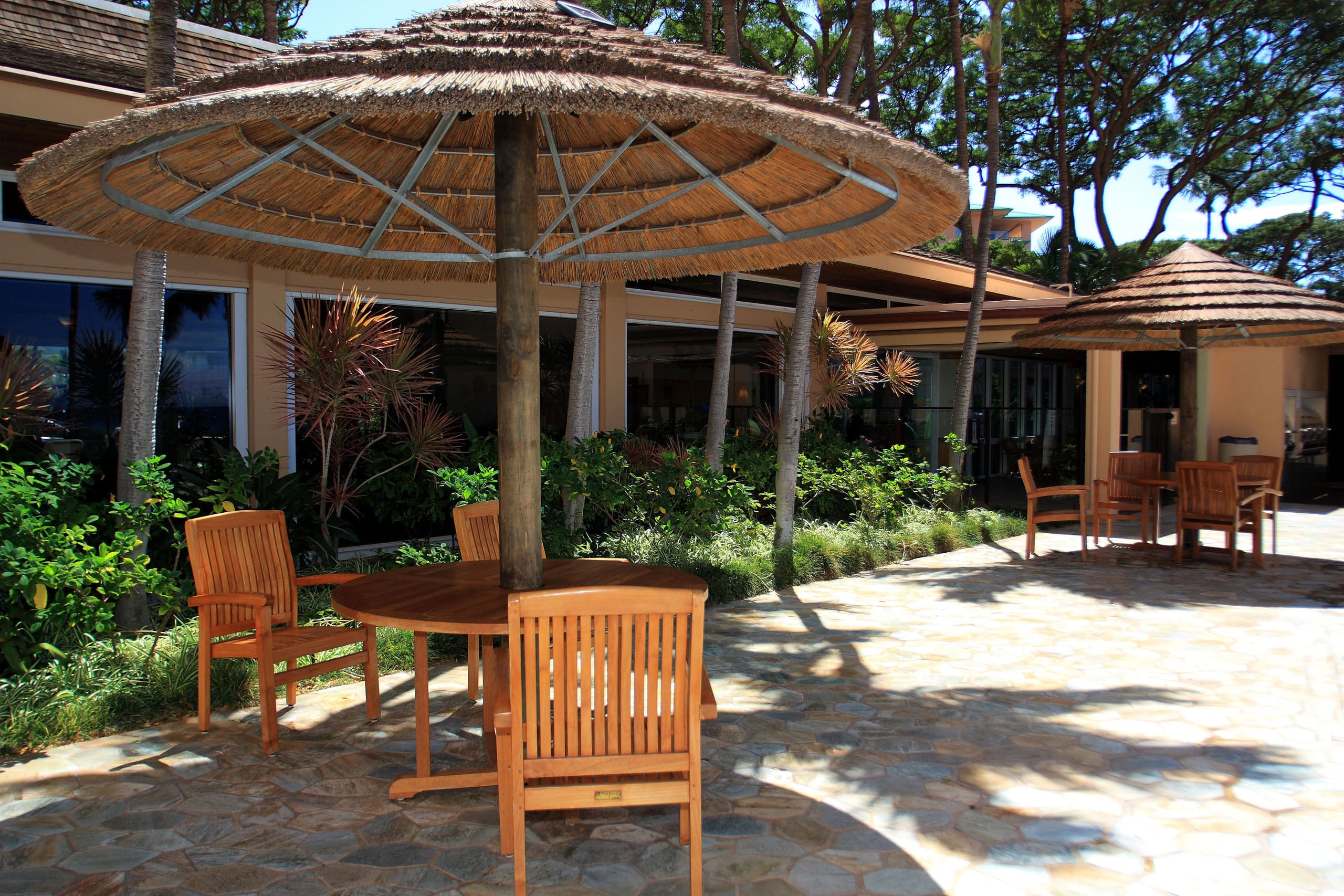 Condo in Lahaina · ★5.0 · 1 bedroom · 2 beds · 1 shared bath - Image 13