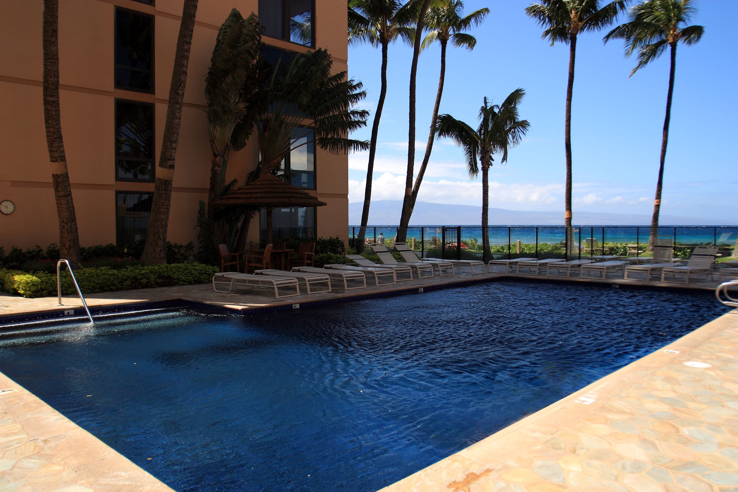 Condo in Lahaina · ★5.0 · 1 bedroom · 2 beds · 1 shared bath - Image 20
