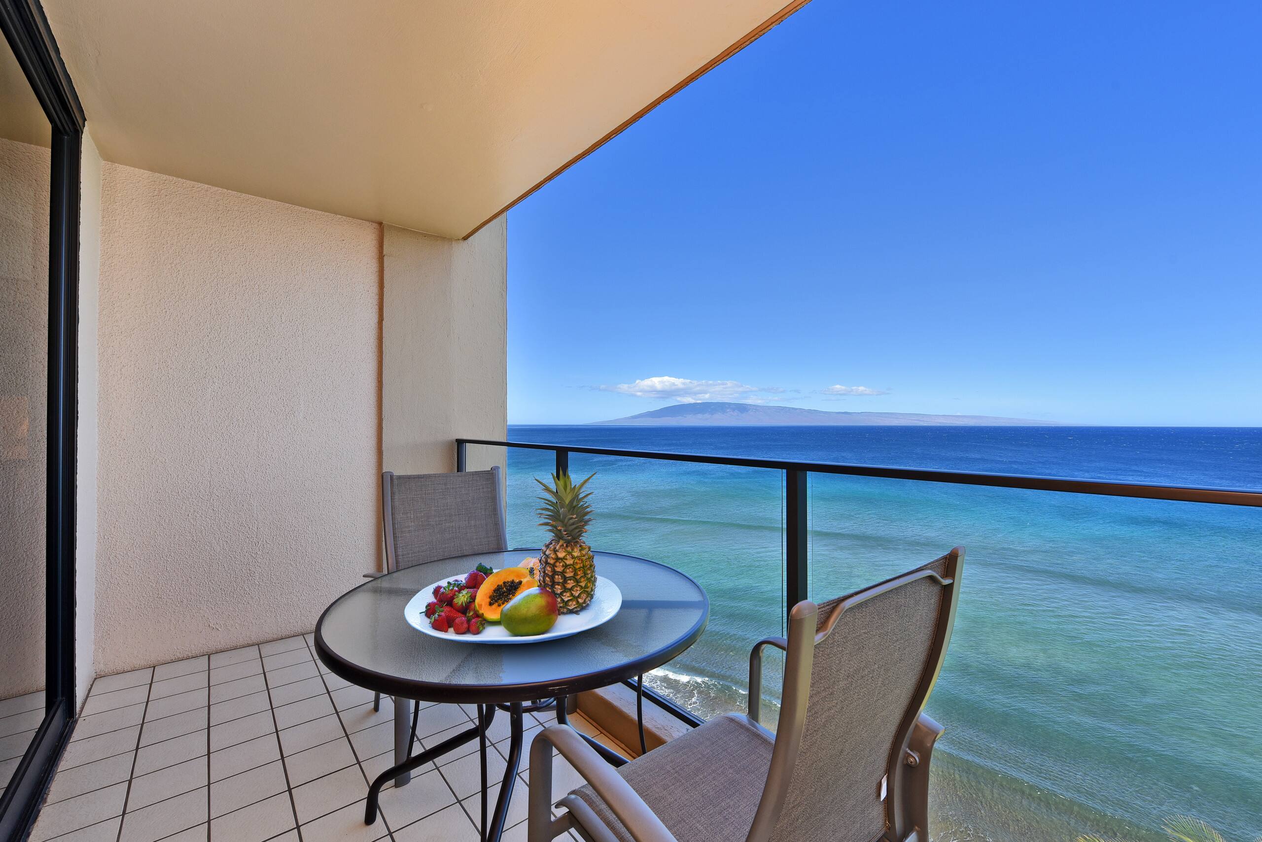 Condo in Lahaina · ★4.0 · Studio · 1 bed · 1 bath - Image 5