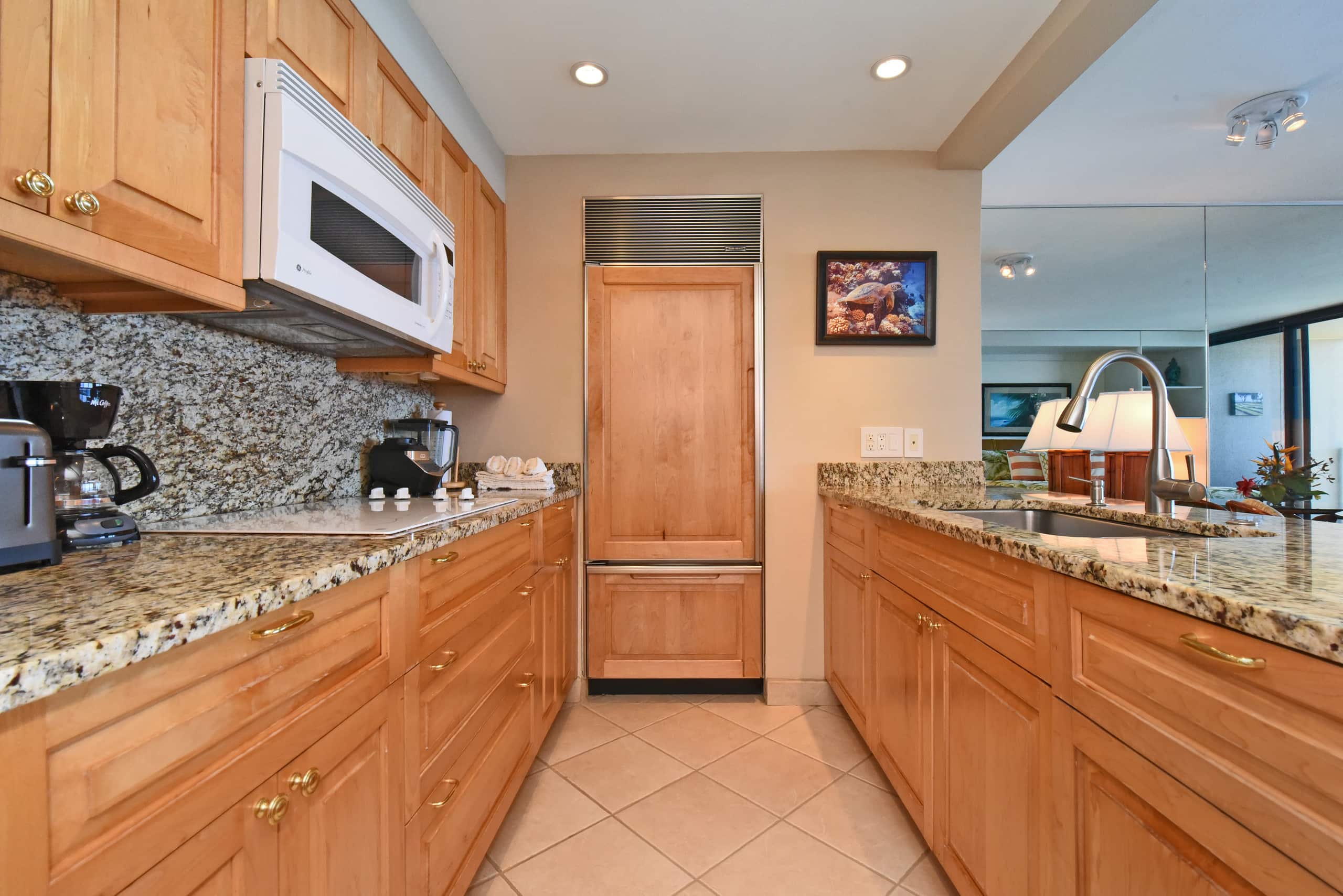 Condo in Lahaina · ★4.0 · Studio · 1 bed · 1 bath - Image 3