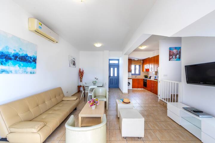 2 Bedroom Townhouse In The Center Of Protaras - Protaras