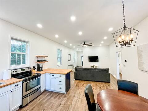 Pet Friendly - Private Home - Fenced Yard