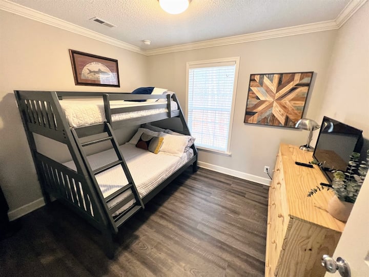 Двойна стая с 2 отделни легла на втория етаж над спалнята