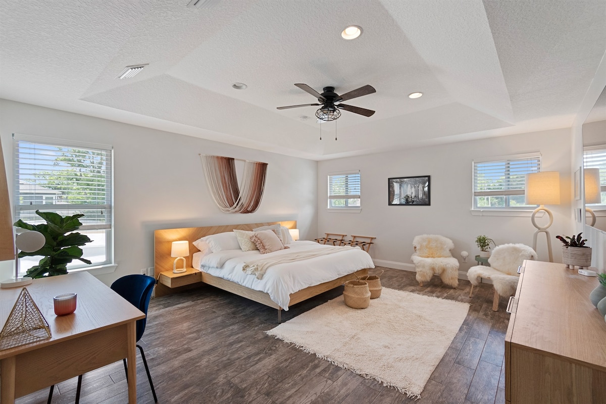 Primarni apartman s bračnim krevetom i vlastitom kupaonicom