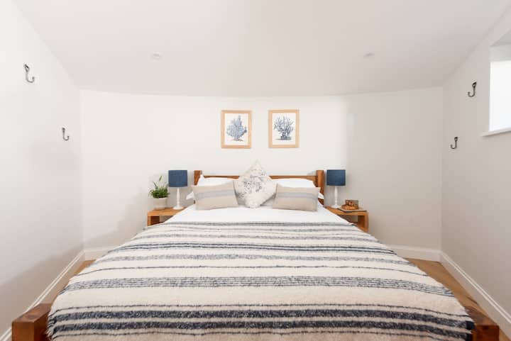 第二张双人床适合放松身心- Neap Roundhouse