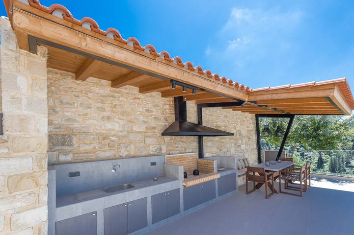 Dim Luxury Villa – With Private Pool gallery image 5