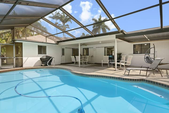 Jerry's Gem! Beautiful Private Pool Home Near Ami - Anna Maria Island, FL