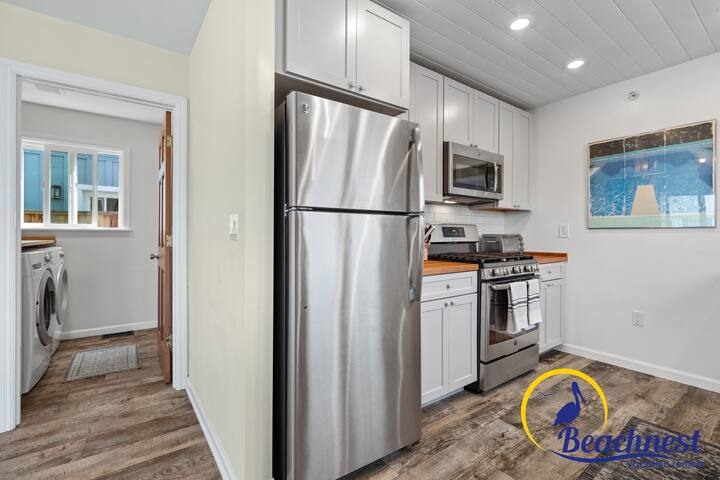 Beach Bungalow at Seabright gallery image 5