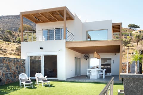 Beachfront Villa Kyma ~ Your own Private paradise
