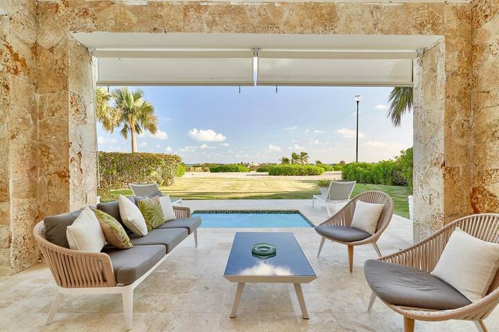 Palmera Rentals managed Airbnb listing 2