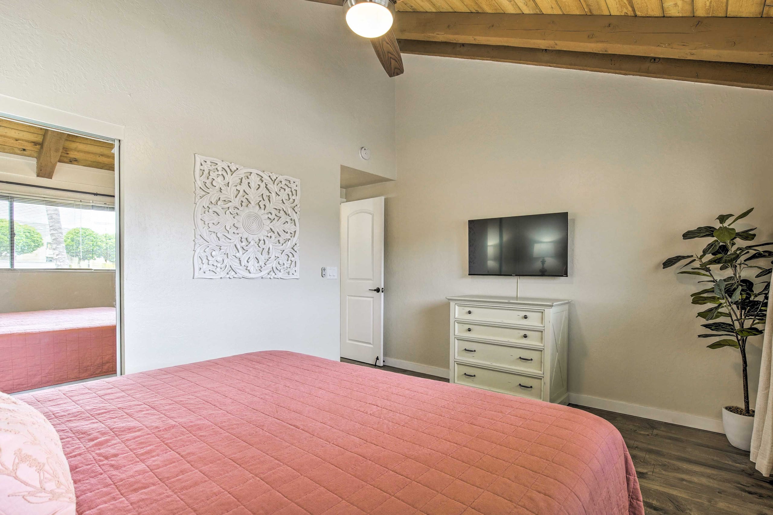 Chic Waikoloa Condo w/ Lanai + Complex Pools - Photo 23