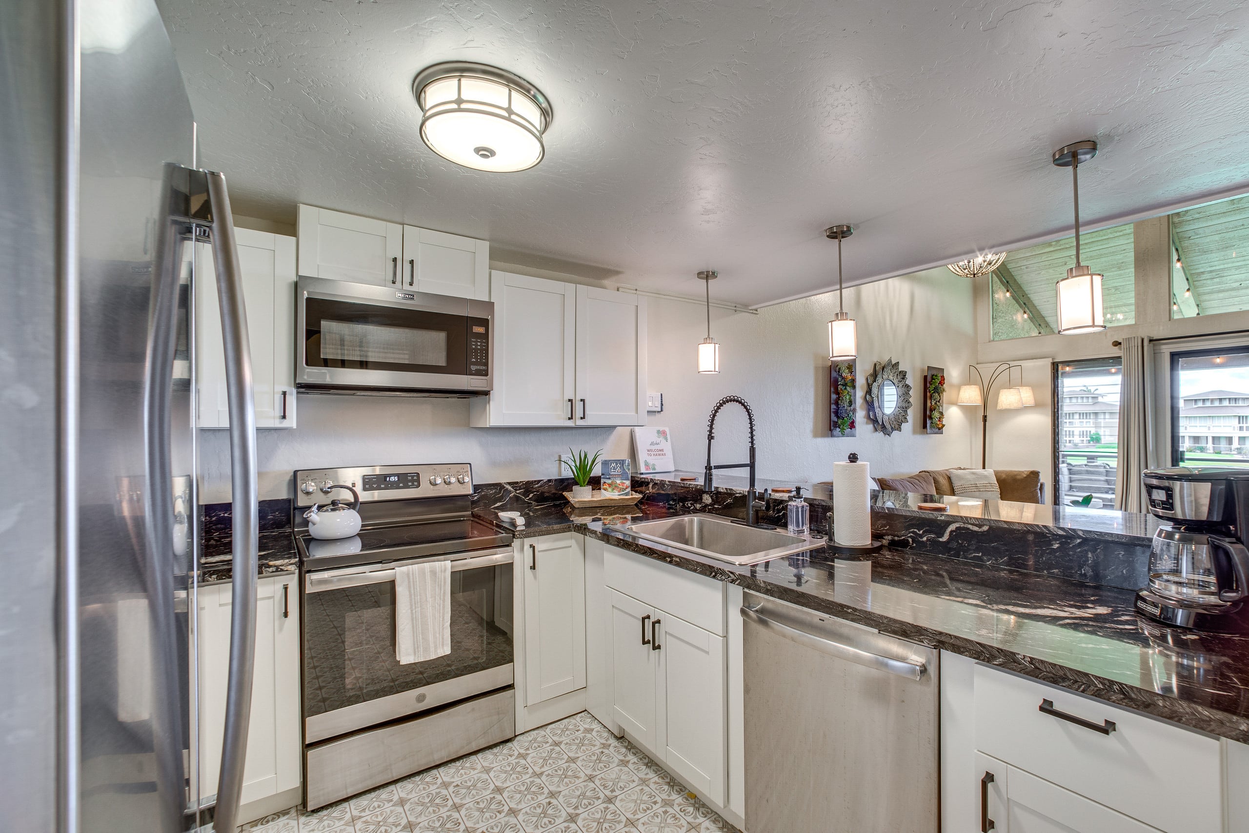 Chic Waikoloa Condo w/ Lanai + Complex Pools - Photo 11