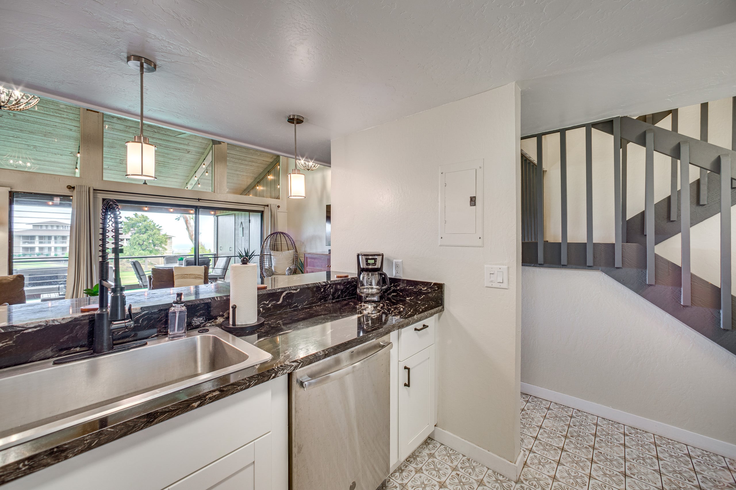 Chic Waikoloa Condo w/ Lanai + Complex Pools - Photo 12