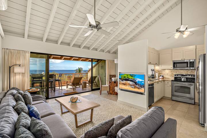 Remodeled Maui Condo: Pools, Hot Tub & Ocean Views