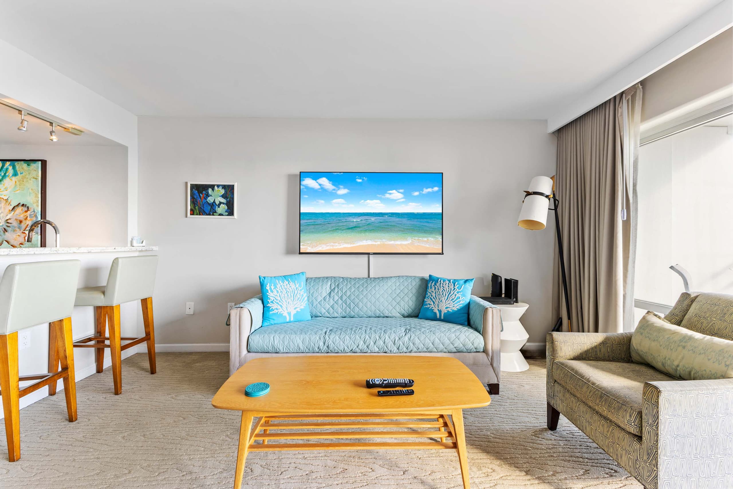 Stunning Ocean View | Free Parking - Image 7