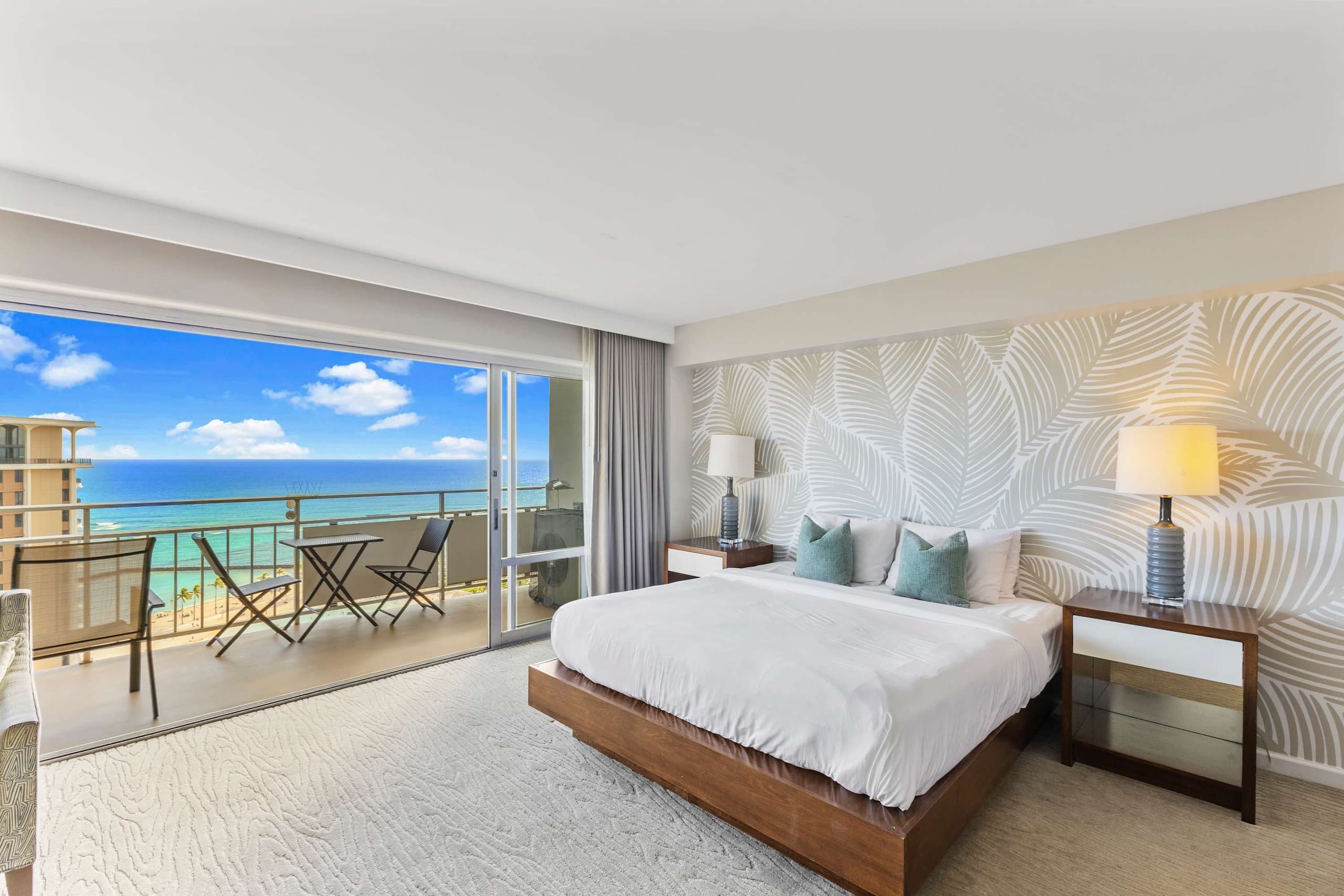 Stunning Ocean View | Free Parking - Image 8