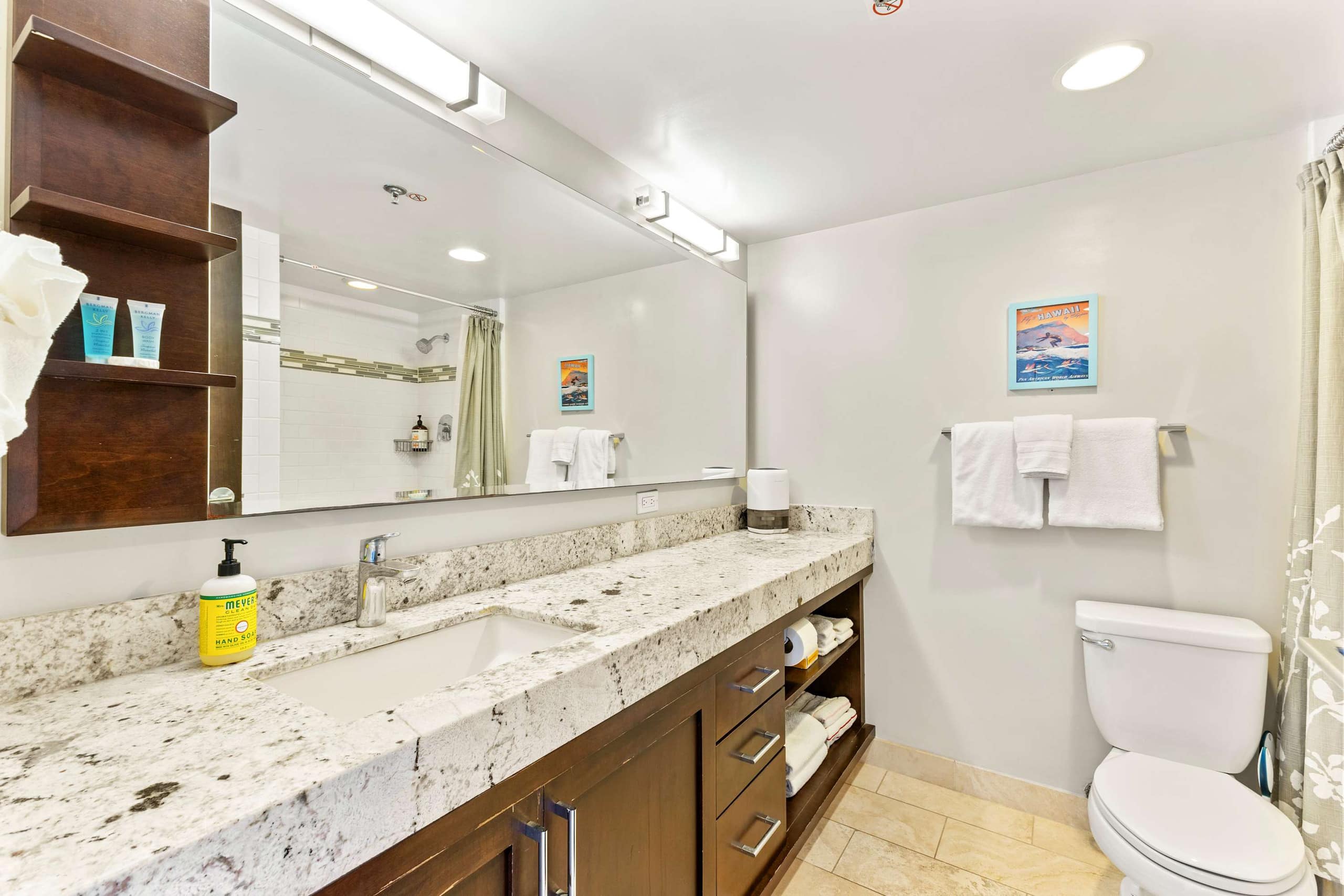 Stunning Ocean View | Free Parking - Image 3