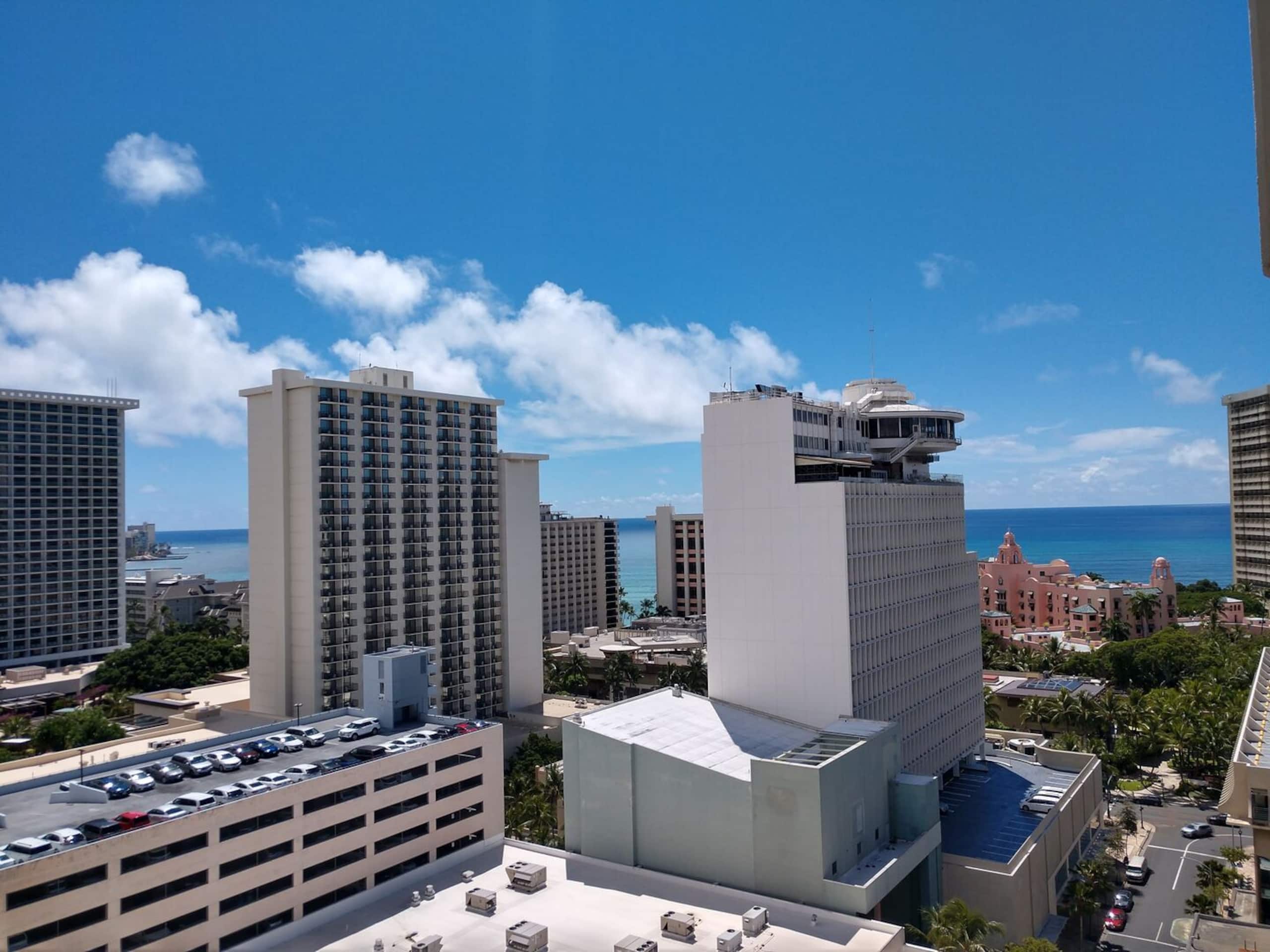 Condo in Honolulu · ★4.88 · 1 bedroom · 2 beds · 1 private bath - Image 20