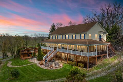 Stunning Former Winery w/ Pool & Mtn Views!