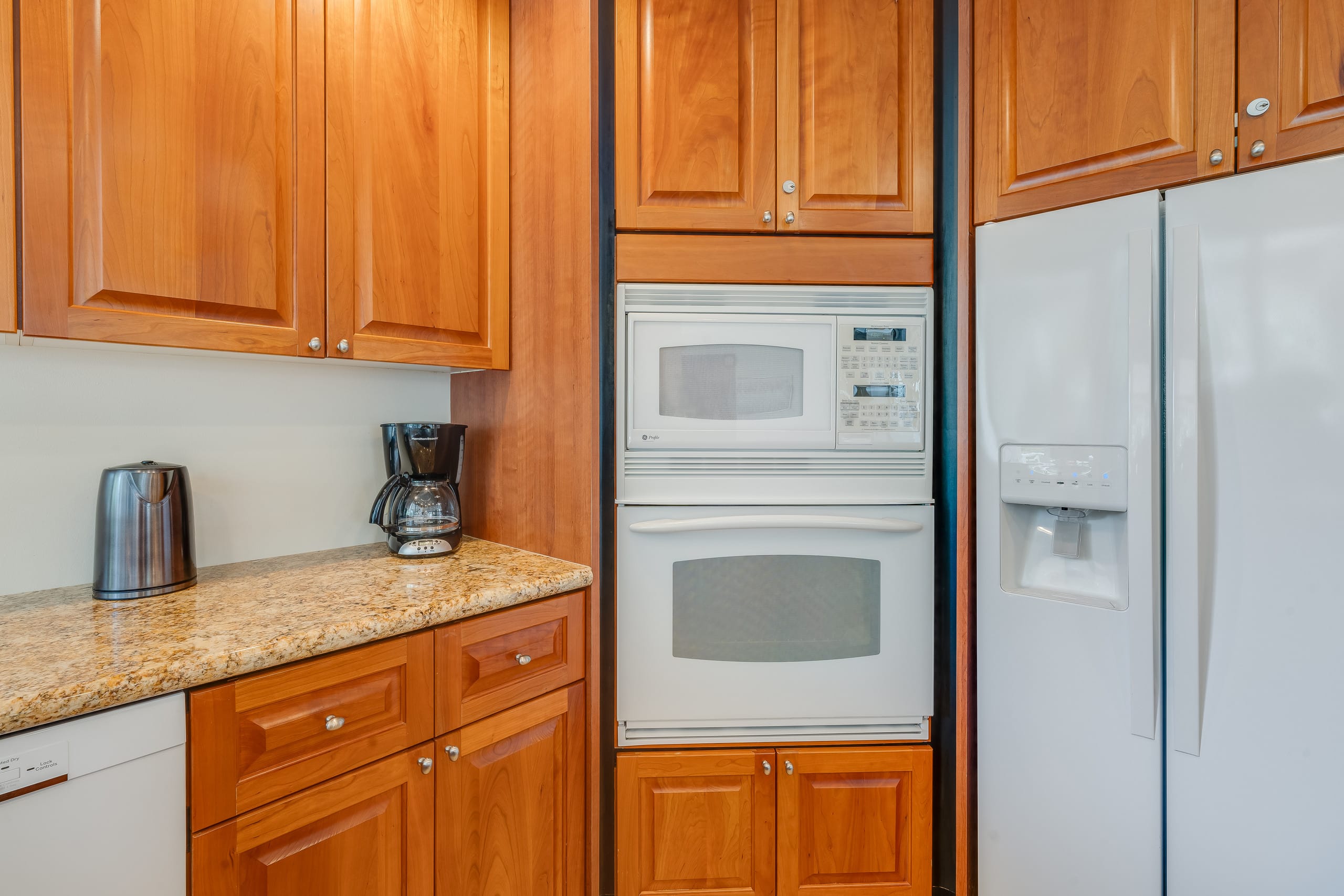 Condo in Kihei · ★4.95 · 2 bedrooms · 4 beds · 2 baths - Image 12