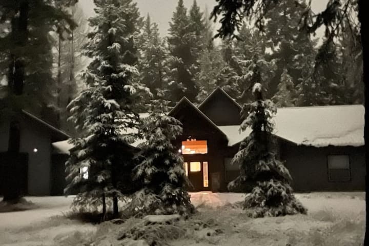 Altitude Vacation Rentals managed Airbnb listing 3