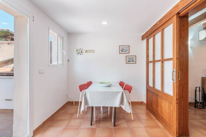 Cas Pobres gallery image 4