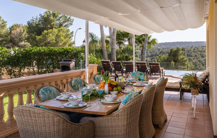 Luxurious villa Sol de Mallorca gallery image 5