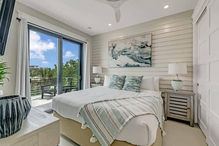 Საძინებელი 5 - დიდი საწოლი აივნით