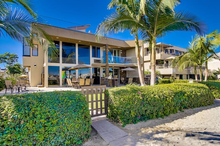 Villa on the Bay | 6BR MB Gem w/ Spacious Yard